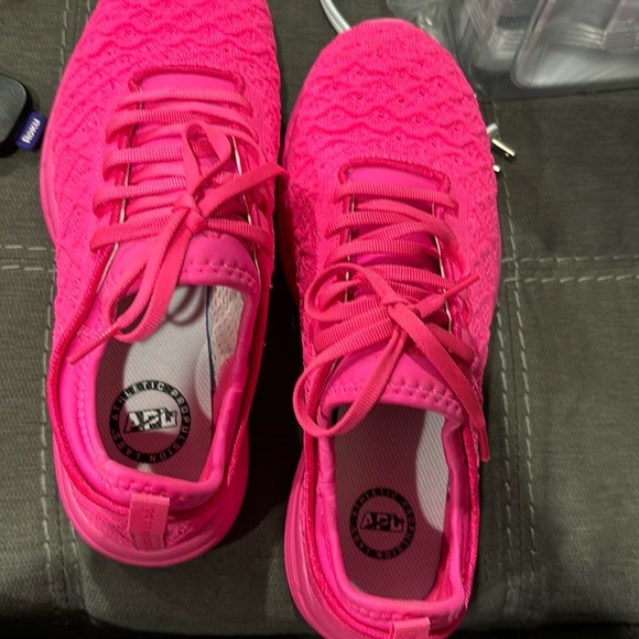 APL Women's TechLoom Phantom Size 9.5 excellent condition worn once - Picture 1 of 4